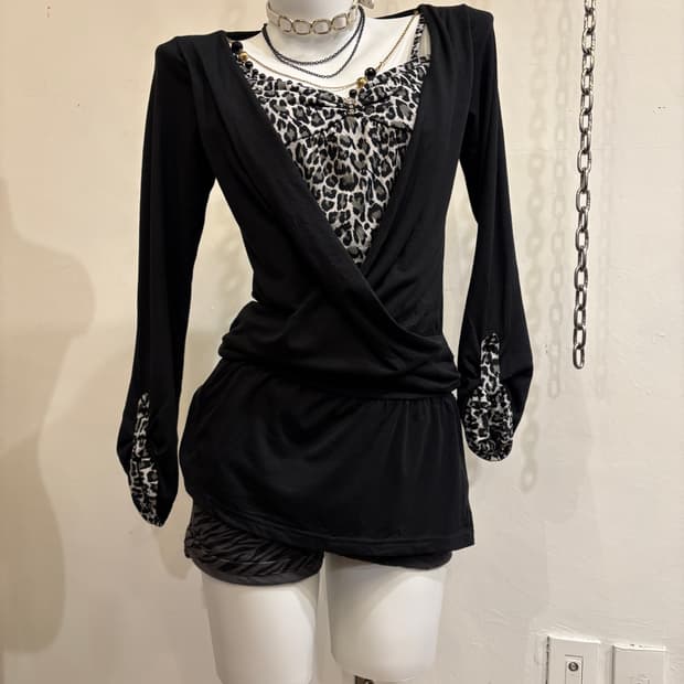 레오파드 패턴 체인 레이어드 블랙 원피스 갸루