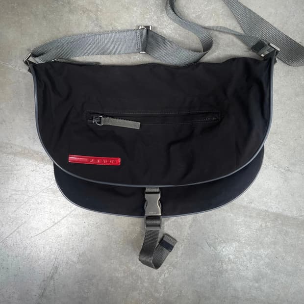 1999‘s Prada sport Archive Cross bag