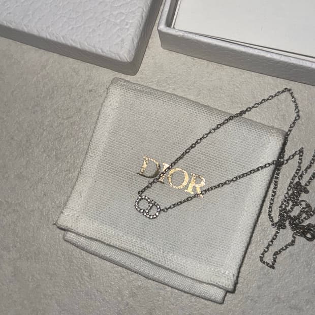 디올 클레어디룬 목걸이 실버