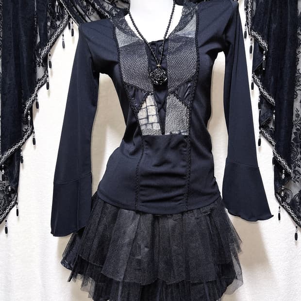 바디라인 고스펑크 고딕 로리타 튜튜 캉캉 샤스커트 서브컬쳐 지하돌 양지뢰