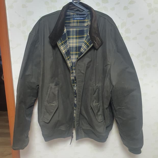 폴로 랄프로렌 왁스드 바라쿠타 자켓 판매합니다.