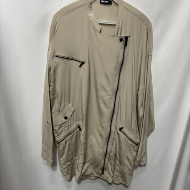 DKNY 비대칭 지퍼 유틸리티 자켓