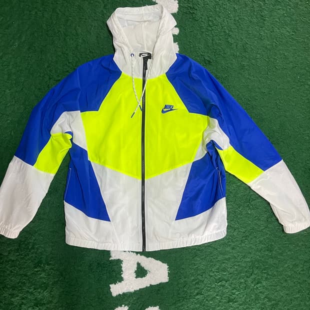 나이키 윈드러너 바람막이 L