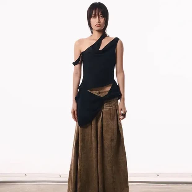 THE IDIOT DISLOCATED TOP 드레이프탑