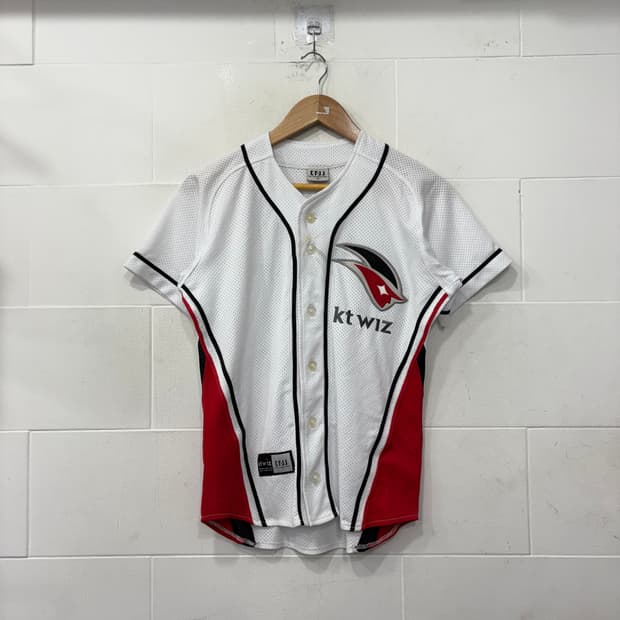 KT위즈 이대형 유니폼