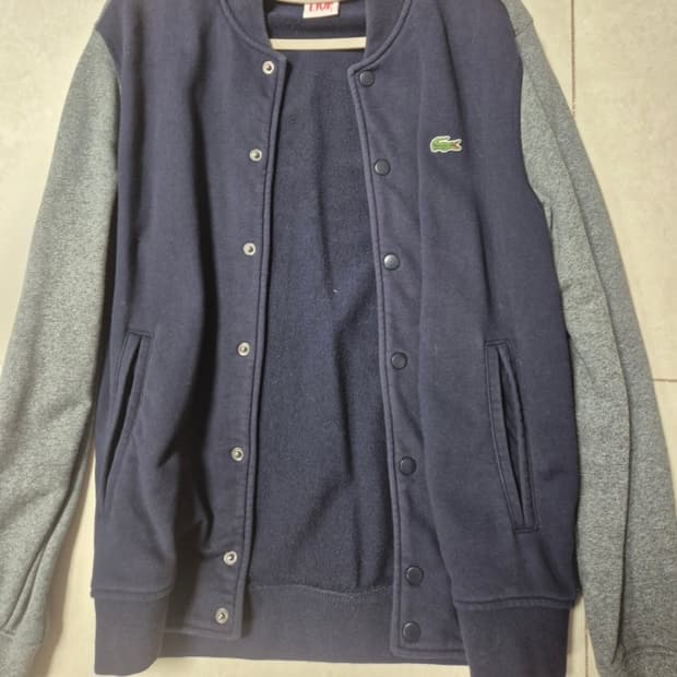 라코스테 야구잠바 팝니다