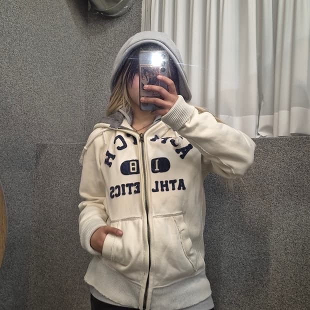 ABERCROMBIE WHITE HOODIE ZIPUP 