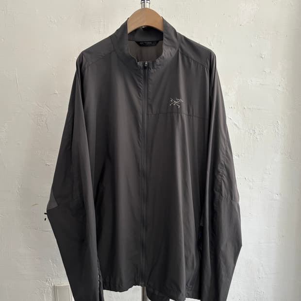 ARCTERYX 아크테릭스 차콜 노딘 자켓
