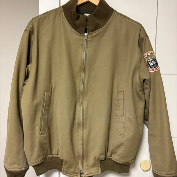 캡클로딩 탱커자켓