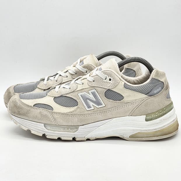  뉴발란스 992 메이드 인 USA 화이트 실버 (270 D) 