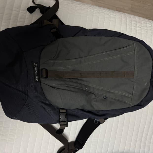 슈프림 백팩 빈티지