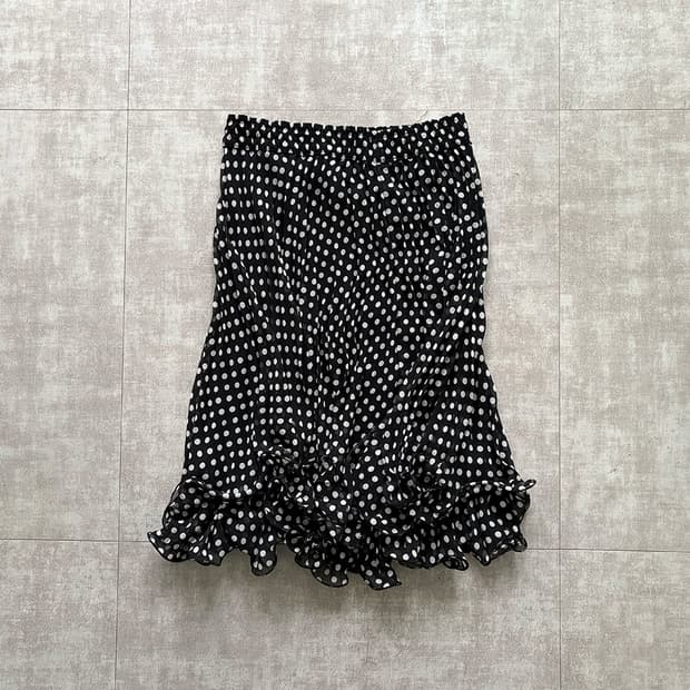 dot frill skirt