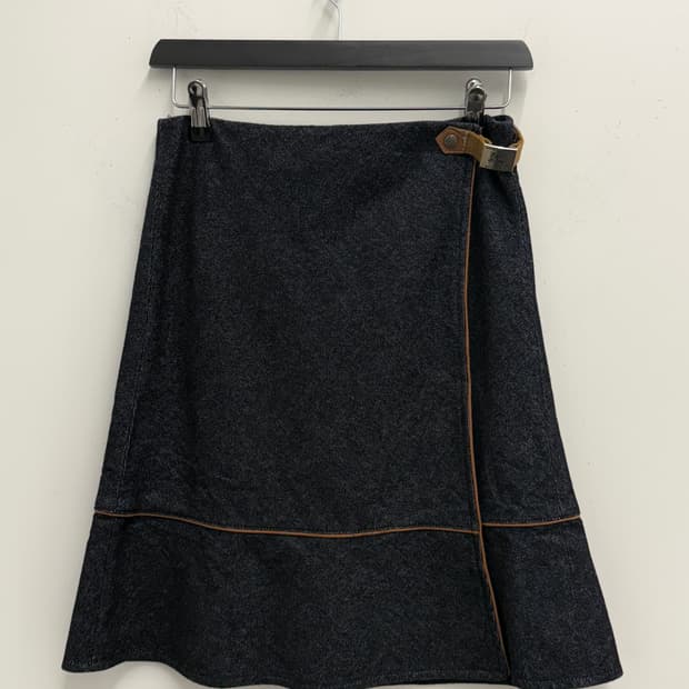 BURBERRY 버버리 블루라벨 데님 미디랩스커트 36