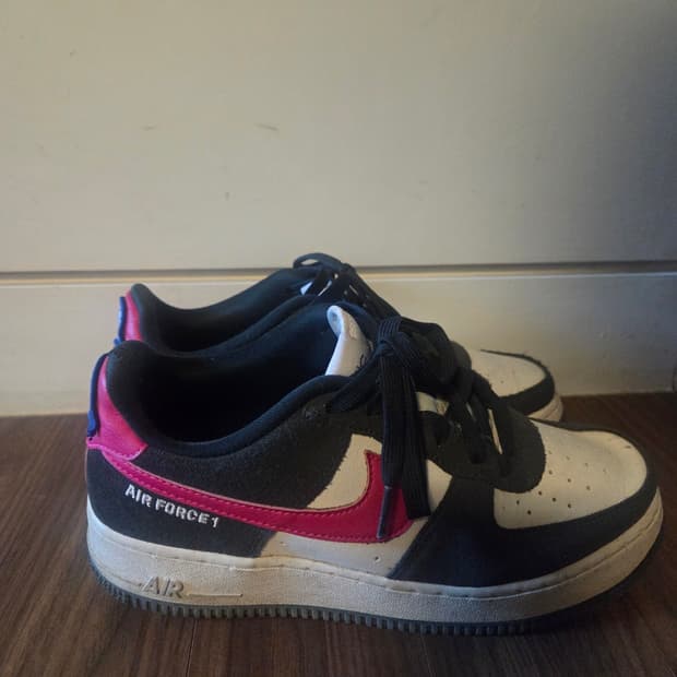 나이키 에어포스 1 LV8 애슬레틱 클럽 블랙 핑크 프라임 250