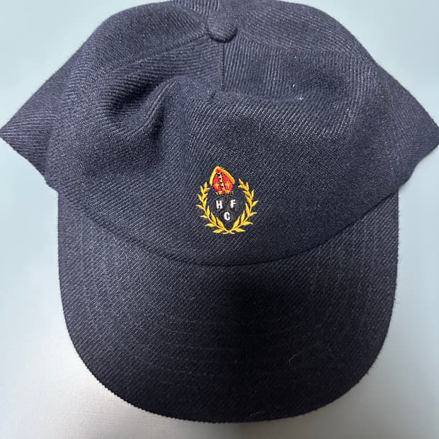 헤리티지플로스 모자, 더뮤지엄비지터모자