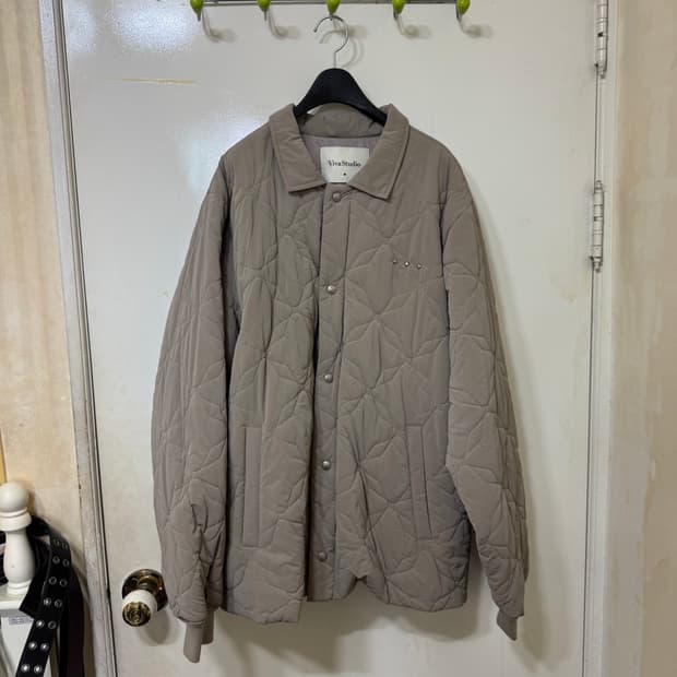 비바스튜디오 퀼팅자켓