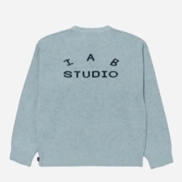 IAB 아이앱 스튜디오 니트 스틸 블루 M