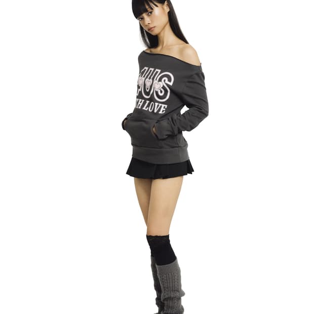 포어링 4US pocket sweatshirts 오프숄더 맨투맨 차콜