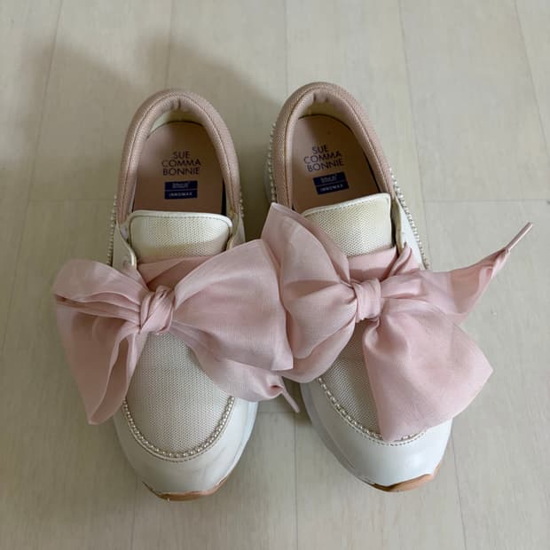 슈콤마보니 리본 스니커즈 235 정품