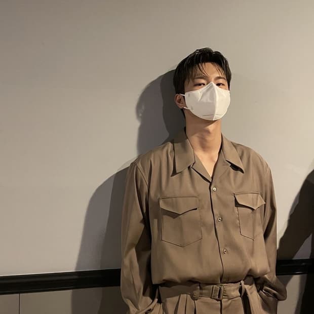 르메르 20fw 컨버터블 셋업 컵브라운 M, 50