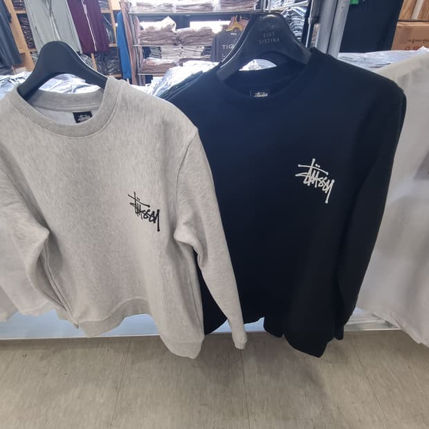 스투시 기모 맨투맨