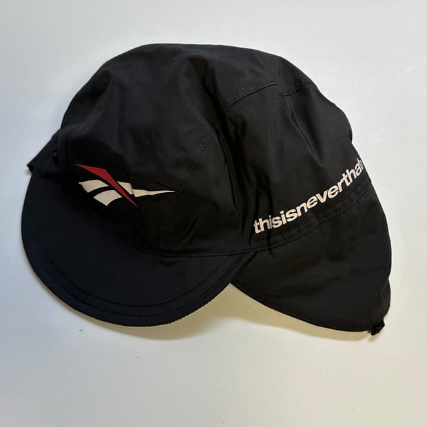 디스이즈네버댓 리복 볼캡 이어플랩 17FW 희귀 레어