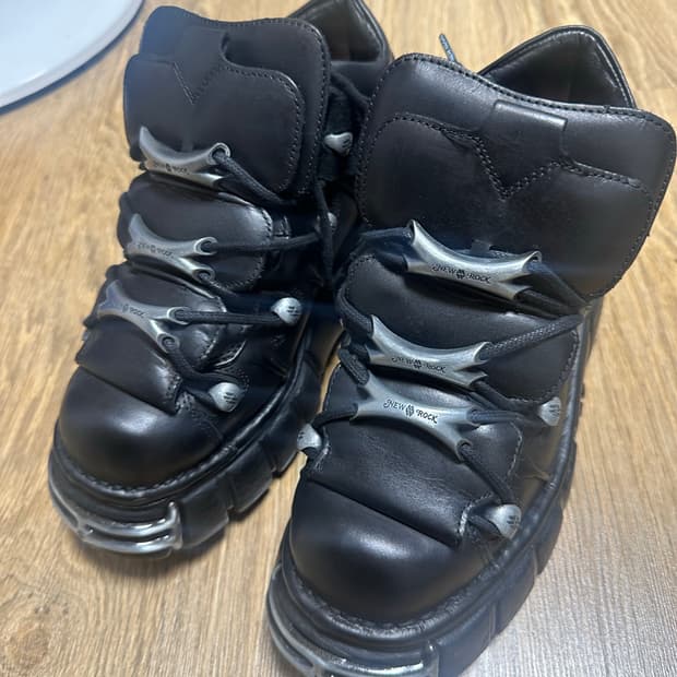 뉴락 41사이즈BLACK TOWER WITH LACES M-106-S29