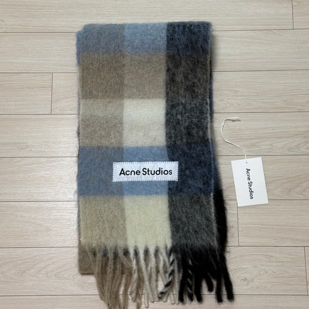 아크네 스튜디오 모헤어 체크 머플러 블루 베이지 블랙
