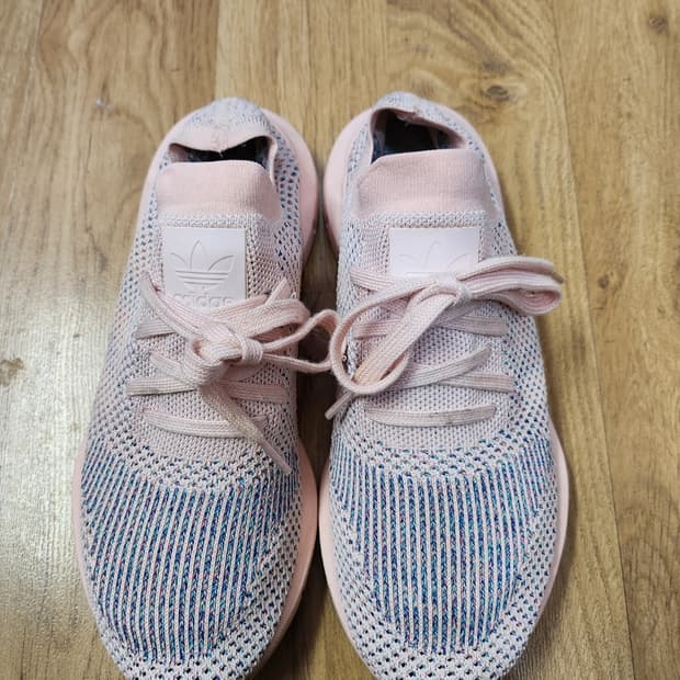 148) 아디다스 스위프트 런 프라임니트 런닝화