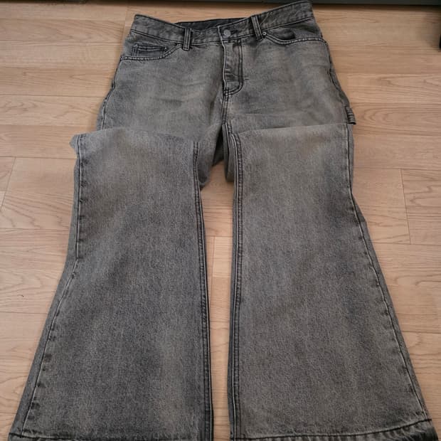 에모스탠스 플레어진