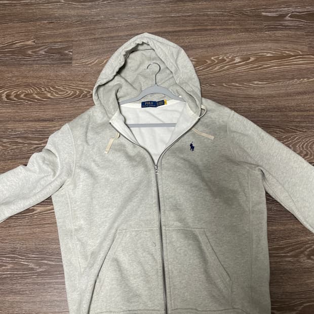 폴로 후드집업