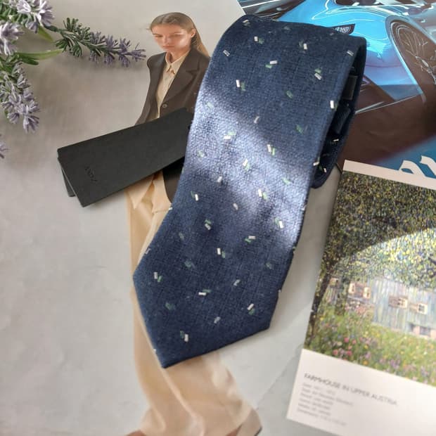 앤드지 실크 혼방 네이비 미니 패턴 넥타이 7cm 새제품 A19442
