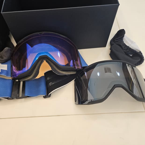 슈프림X노스페이스 스미스 레스큐 고글