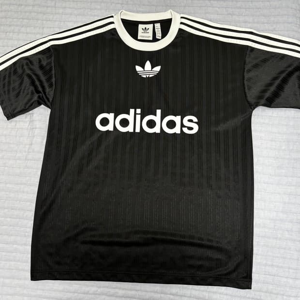 아디다스 아디컬러 티셔츠 반팔M
