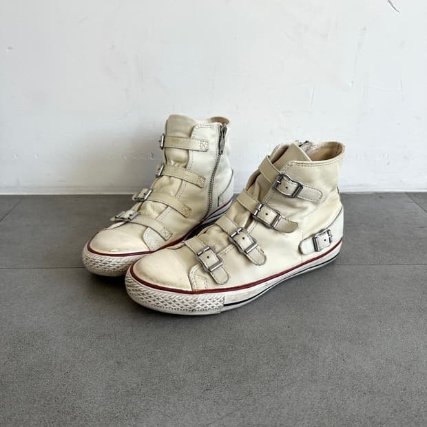 Ash 아이보리 램스킨 레더 버클 하이탑 스니커즈