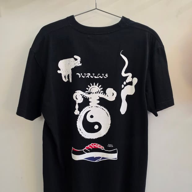 토가 비릴리스 오리엔탈 프린팅 티셔츠