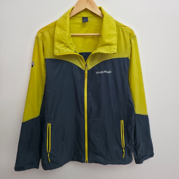 [M] 몽벨 경량 바람막이