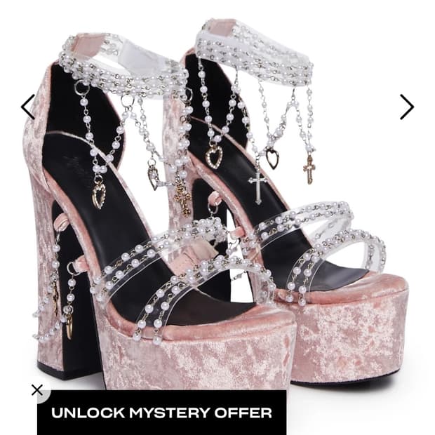 아리아나 그란데 Thank u next 하이힐 핑트 DOLLSKILL