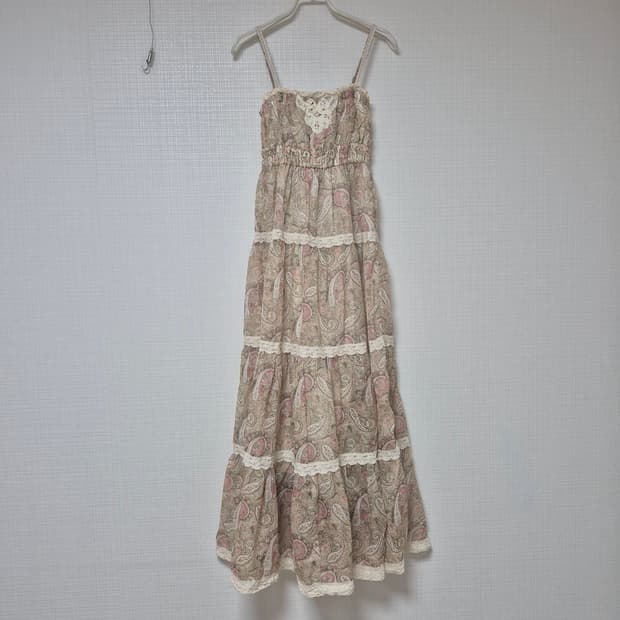 리즈리사 히메갸루 페이즐리 캐미원피스