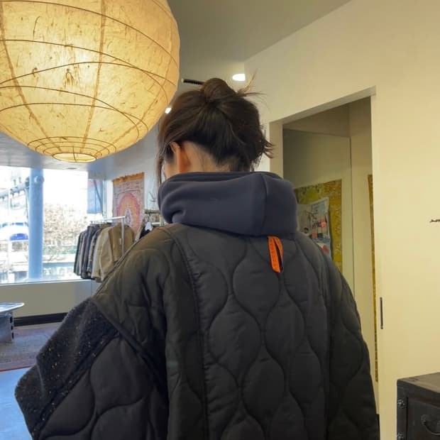 고트 패딩 롱 코트 네이비