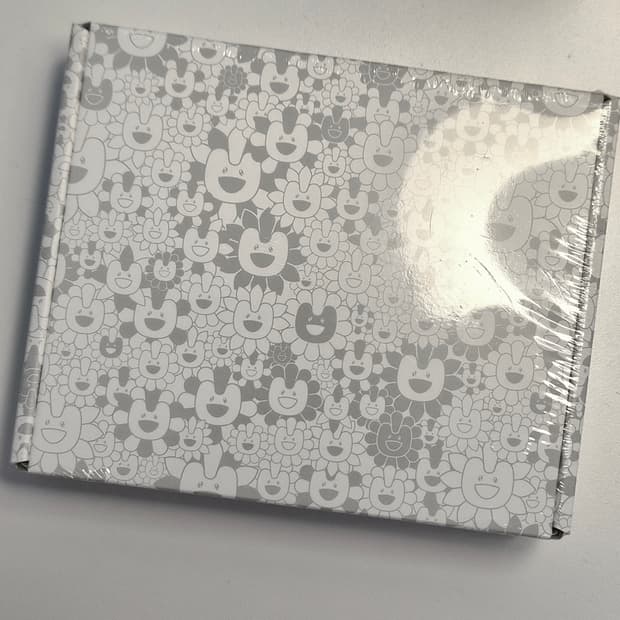 뉴진스X무라카미다카시 앨범 미개봉 새상품 - 혜인