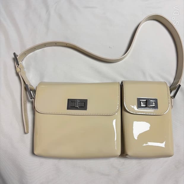 바이파 에나멜 빌리백 크로스백