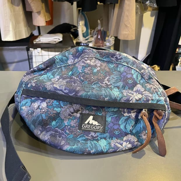 그레고리 플로랄 테피스트리 테일 메이드(미국제)