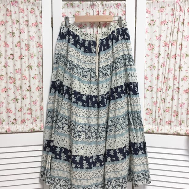 빈티지 모리걸 블루 플라워 스커트
