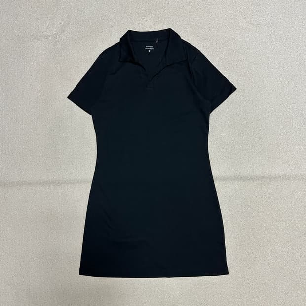 무신사 스탠다드 우먼 우먼즈 슬릭 넥 폴로 원피스