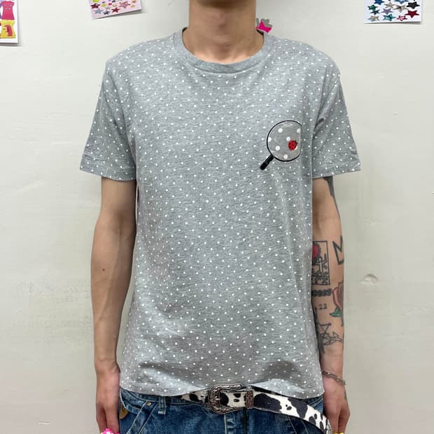 Ladybug Magnifier Dot T-shirt