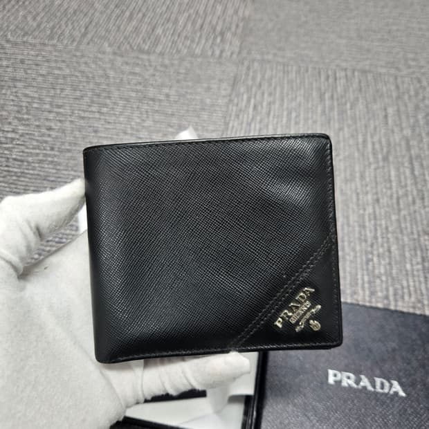 [특가][정품]프라다 사피아노 반지갑