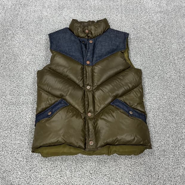 리바이스 레드탭 00s 구스다운베스트 