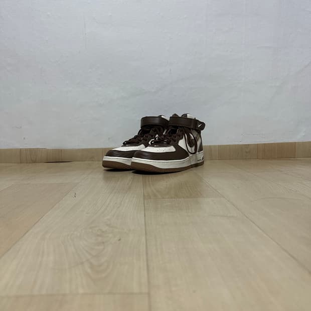 나이키 에어포스 1 미드