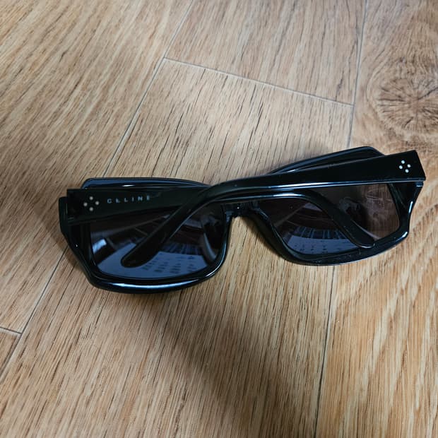 셀린느 블랙선글라스 sc1559 